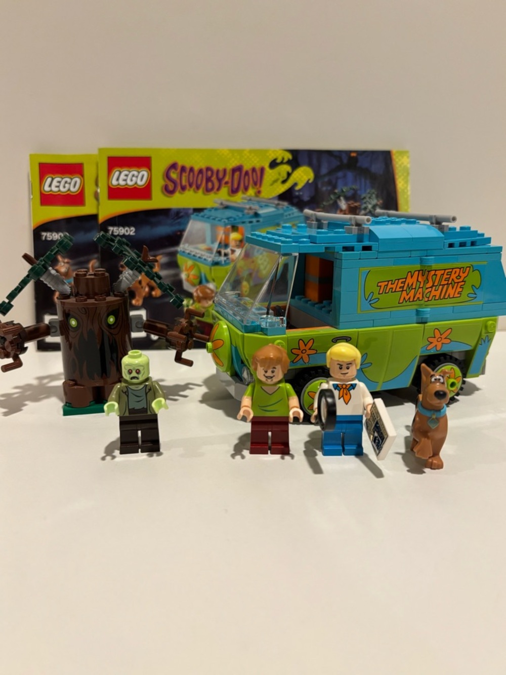 LEGO #75902 Scooby-Doo The Mystery Machine